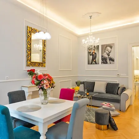 Apartment Vogue Near By Wenceslas Square *